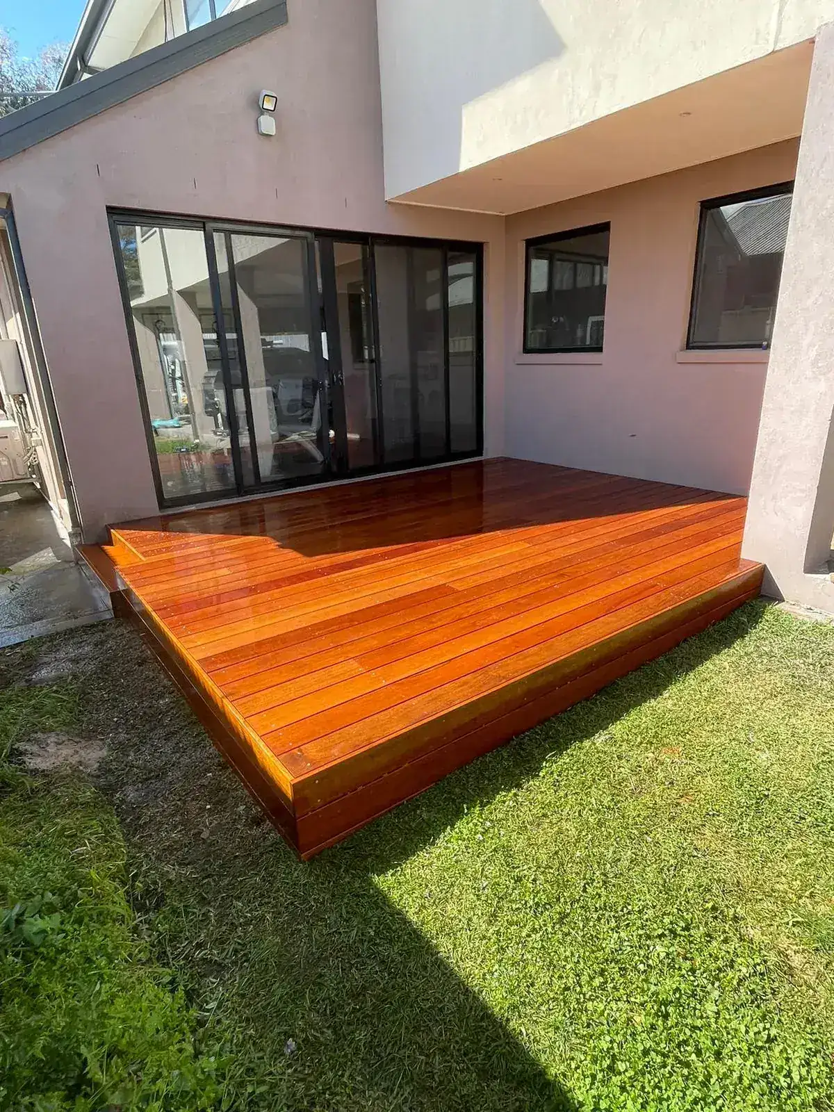 Newport merbau deck at sliding doors