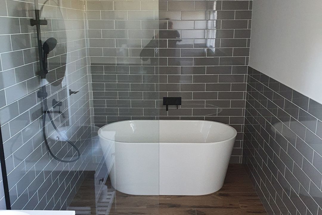 Choosing the Perfect Bathtub for your Bathroom Renovation - Renoworx